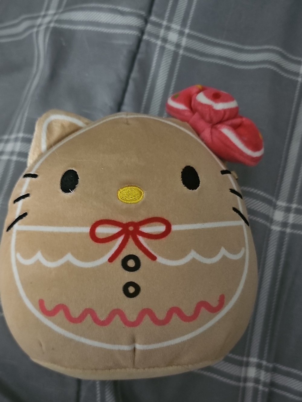 Squishmallows Beige Hello Kitty Plush with Pink Bow Accent